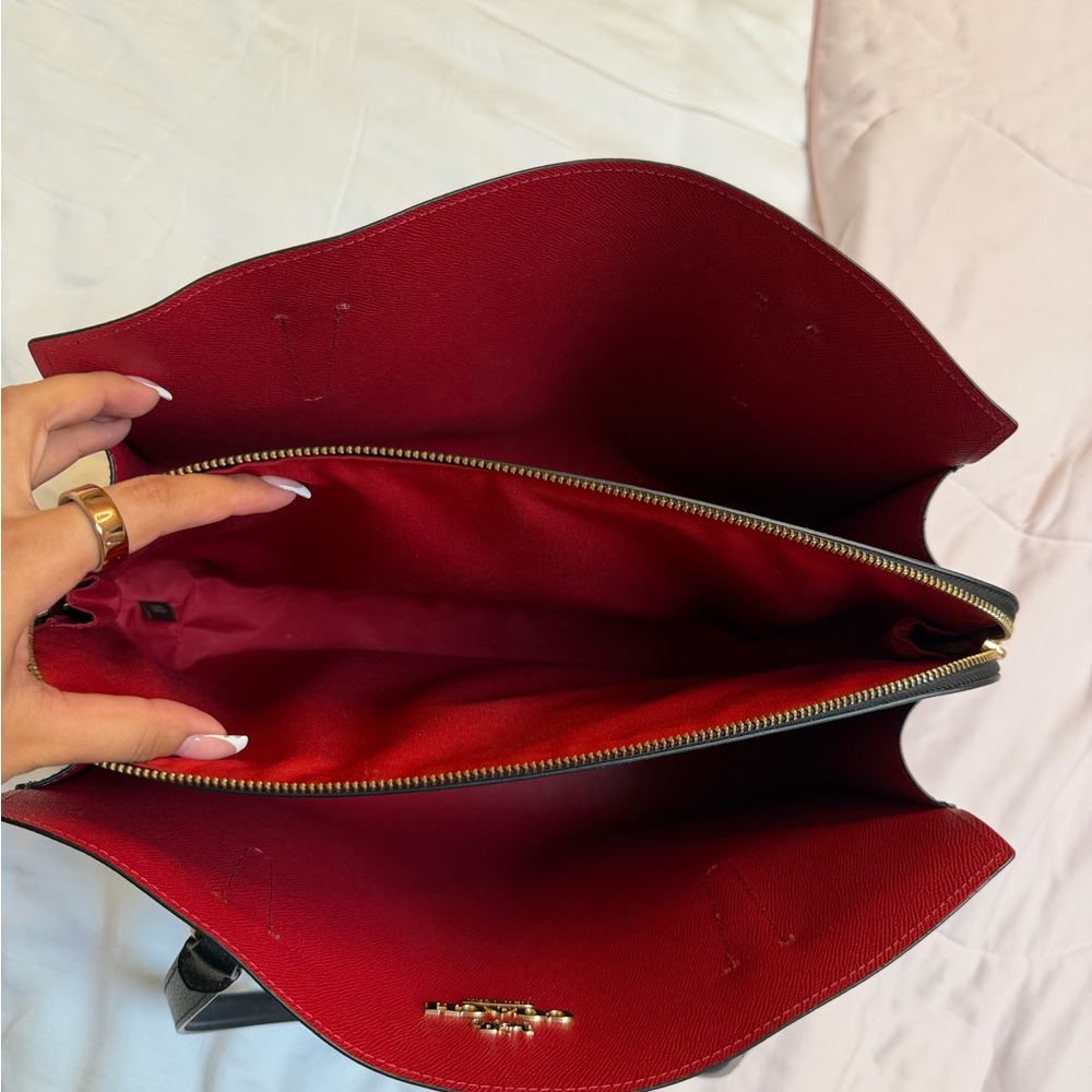 Coach Tatum carryall tore - Picture 8 of 12